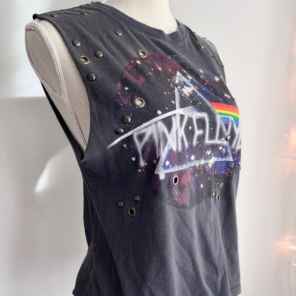 2013 Pink Floyd faded black / grey studded tank - Picture 3 of 6
